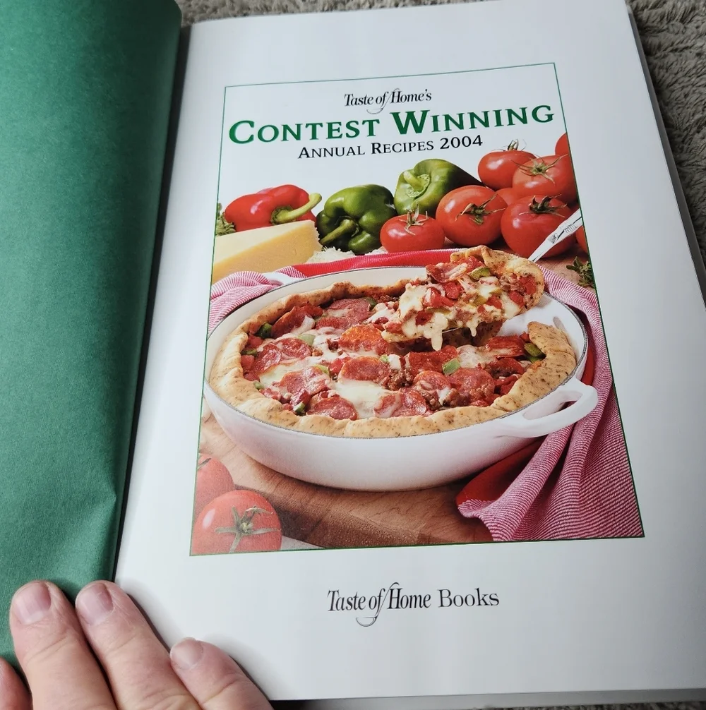Taste Of Home Contest Winning Annual Recipes Hardcover 2004